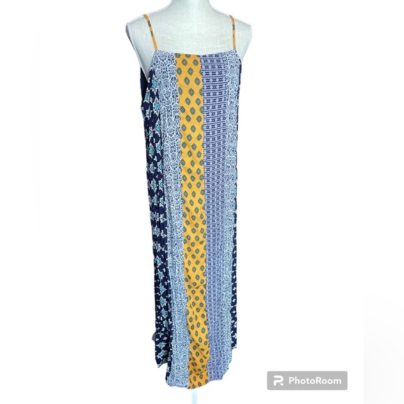THML Dresses & Skirts - THML Floral 100% Rayon Sun Dress
